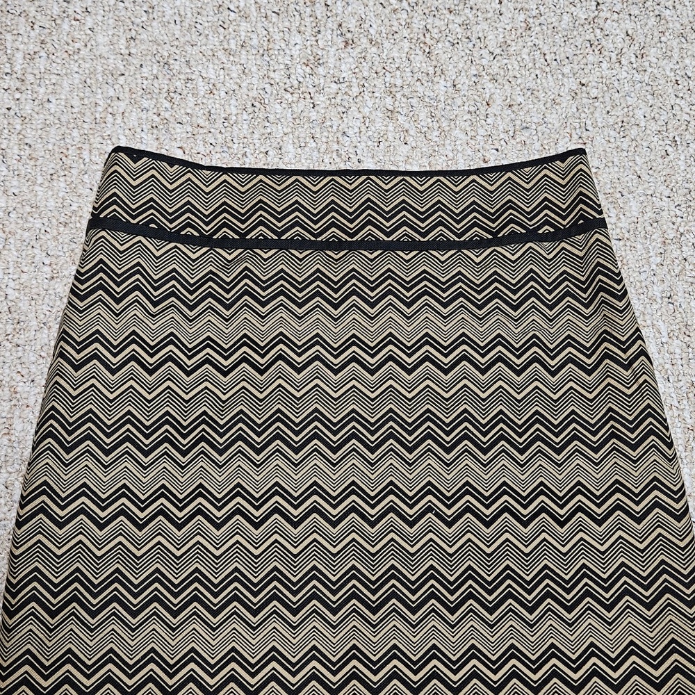 Loft skirt size 6
